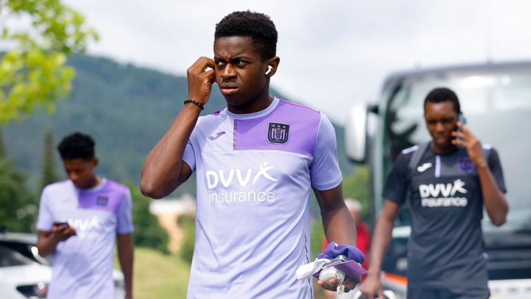 D’un club de la capitale à un autre : Noah Sadiki quitte Anderlecht et vient renforcer l’Union Saint-Gilloise