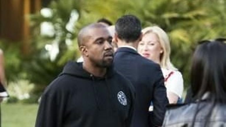 Kanye West renonce à se présenter à l'élection présidentielle américaine de 2024