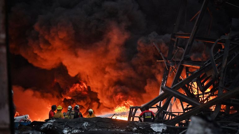 Explosion dans une usine de plastique en Thaïlande : au moins un mort, 500 résidents évacués