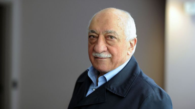 Décès de Fethullah Gülen : quelle a été l'influence du mouvement du prédicateur musulman turc en Belgique ?