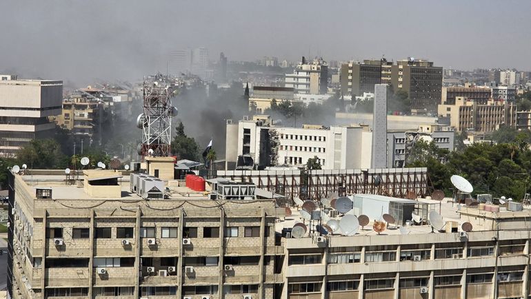Frappes israéliennes en Syrie : le quartier général de l'armée et le palais présidentiel à Damas visés