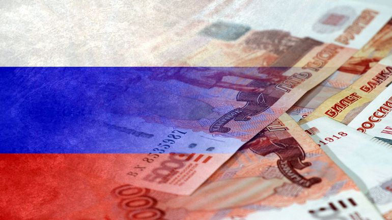 Guerre en Ukraine : avec une économie au ralenti, la Russie envisage d'augmenter la TVA pour financer la guerre