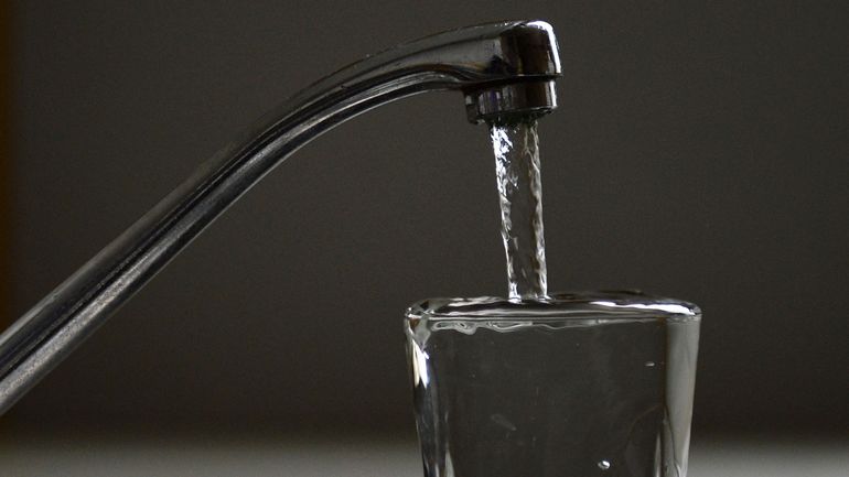 La SWDE annonce que l'eau de distribution peut à nouveau être consommée à Stambruges et à Beloeil