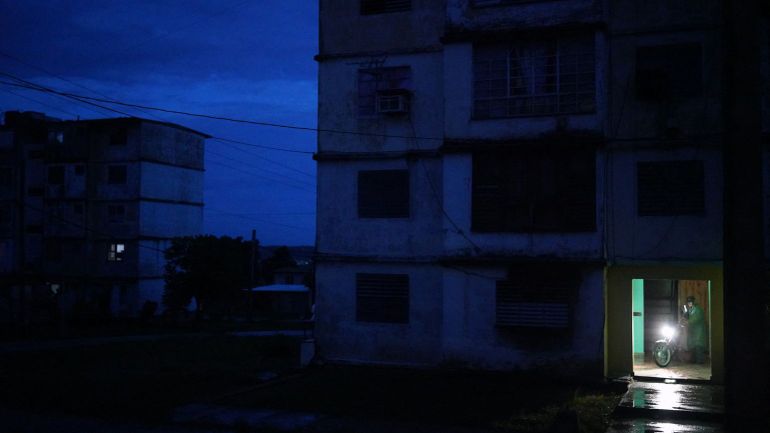 Blackout à Cuba : une panne d'électricité plonge les 10 millions d'habitants dans le noir