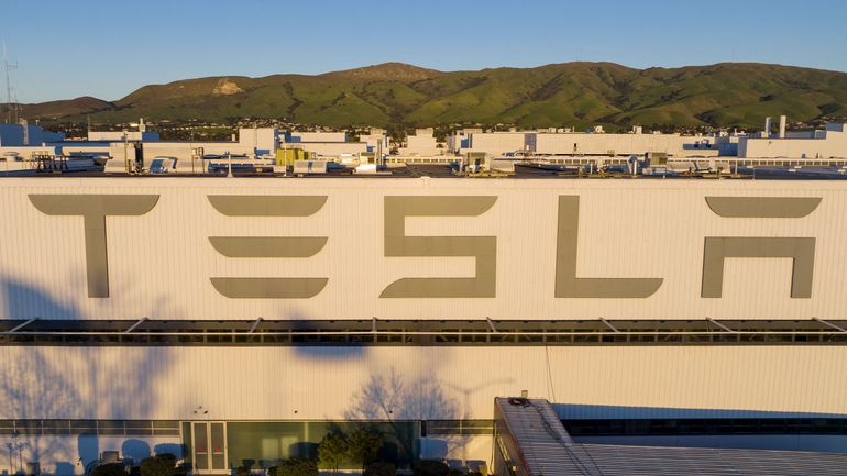 Allemagne : enquête ouverte sur l'autopilote de Tesla