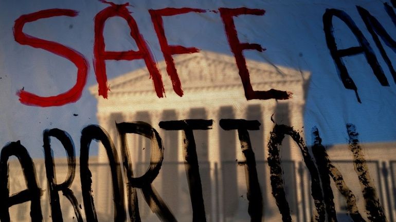 Avortement aux Etats-Unis : les progressistes inquiets pour le futur, vote symbolique au Sénat