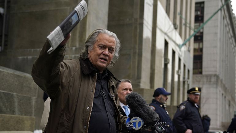 Mur Etats-Unis/Mexique : l'idéologue américain Steve Bannon plaide coupable dans une affaire de détournement de fonds