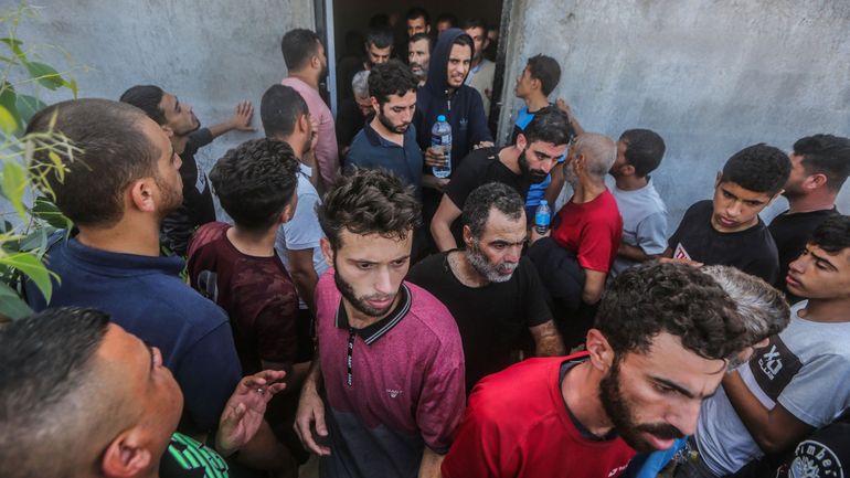 Guerre Israël - Gaza : des milliers de travailleurs palestiniens travaillant en Israël renvoyés à Gaza, 
