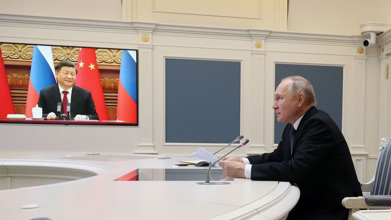 Diplomatie : en visioconférence, Poutine affirme à Xi Jinping vouloir renforcer la coopération militaire russo-chinoise