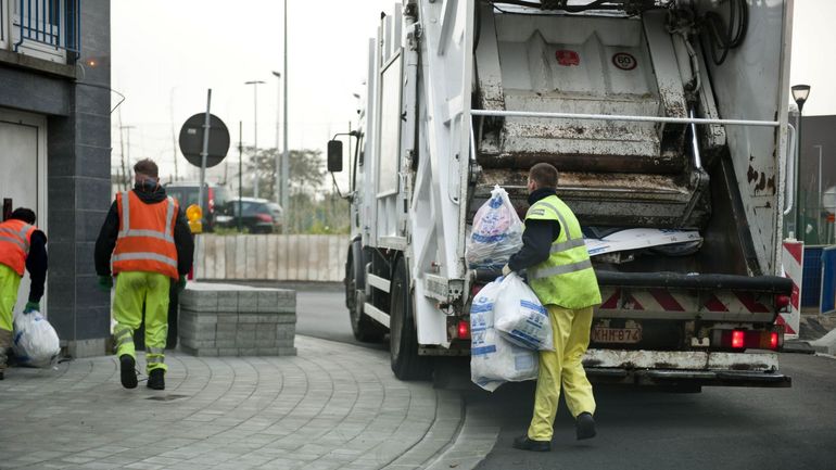Grève nationale : plus de 80% des collectes de sacs blancs assurées à Bruxelles ce matin