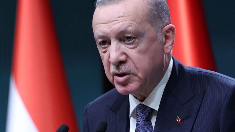 Turquie : Erdogan confirme sa candidature à la présidentielle de juin 2023