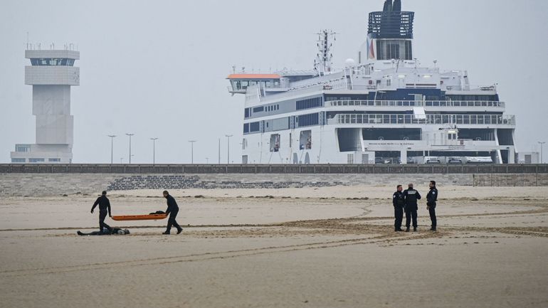En France, quatre corps découverts en deux jours dans la Manche et sur le littoral, le bilan de 2024 passe à 60 décès