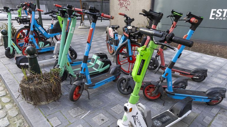 À Bruxelles, le combat de la trottinette partagée fait rage