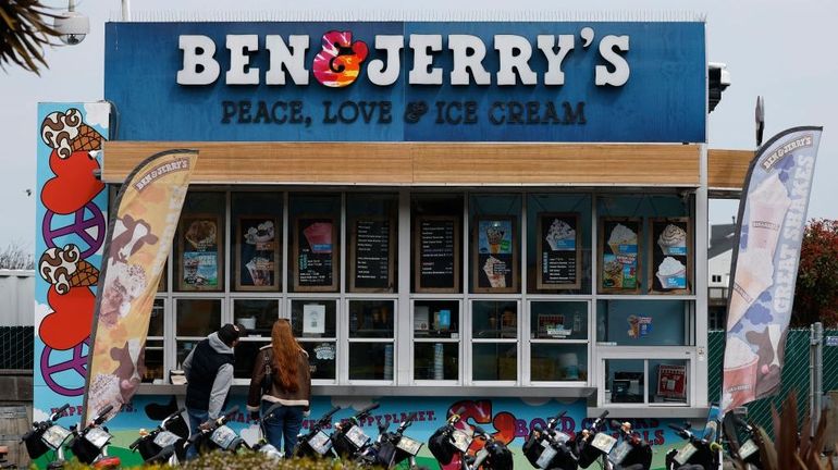 Ben & Jerry’s : le cofondateur démissionne après 47 ans et accuse Unilever de les avoir “réduits au silence”