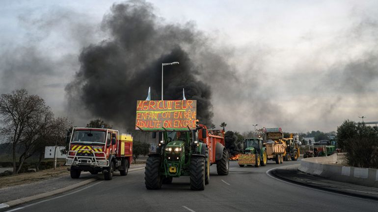 Des barrages d'agriculteurs en colère prévus ce dimanche sur des autoroutes à Daussoulx et à Hal