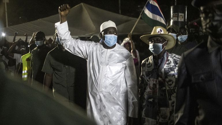 Election présidentielle en Gambie : le président sortant Barrow largement en tête selon les premiers résultats