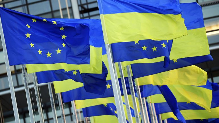 Union européenne : les 27 valident l'ouverture de négociations d'adhésion mardi avec l'Ukraine et la Moldavie