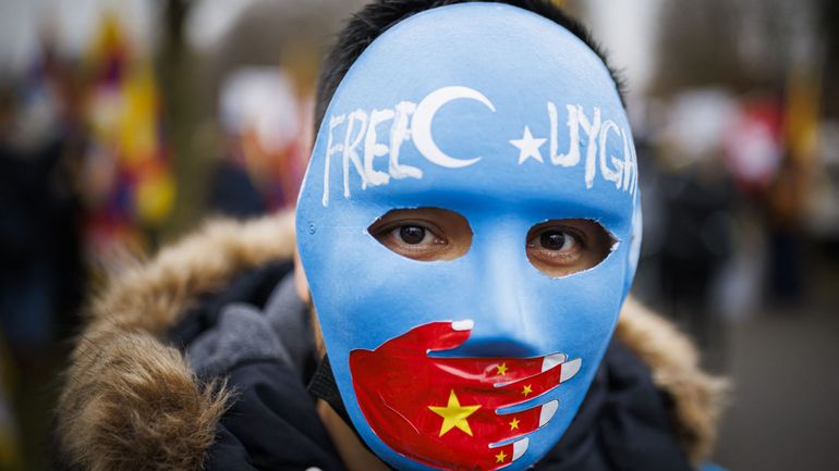 Crimes contre les Ouïghours : la Suisse convoque l'ambassadeur de Chine à Berne