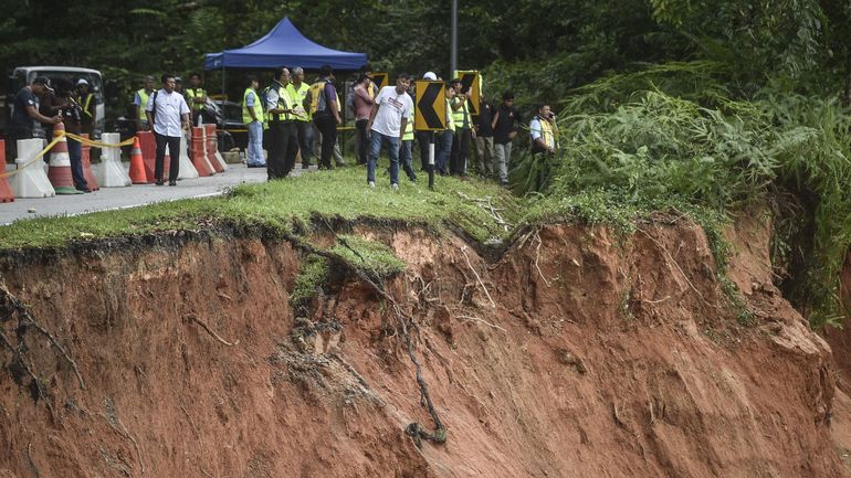 Malaisie : 23 morts dans un glissement de terrain