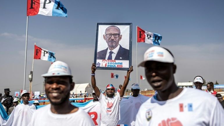 Rwanda : Paul Kagame a été investi président pour un quatrième mandat, dans un stade de Kigali bondé