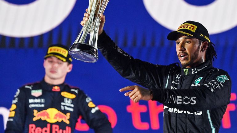 Lewis Hamilton, vainqueur en Arabie Saoudite après avoir percuté Max Verstappen : "Il a freiné vraiment fort, c'était un peu dangereux"