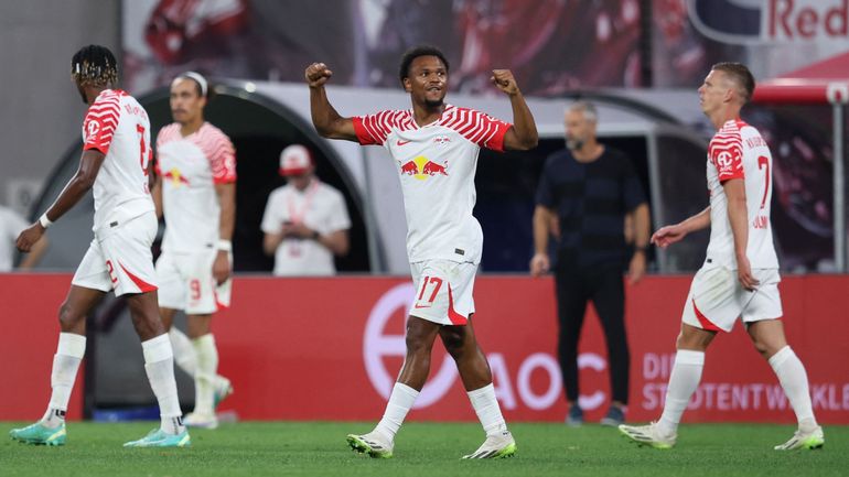 Un but et un assist en 11 minutes : Loïs Openda démarre (très) fort face à Augsbourg