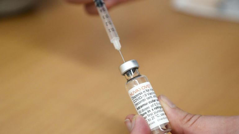 Coronavirus : la nouvelle campagne de vaccination contre le Covid, avec des sérums adaptés, débute ce lundi