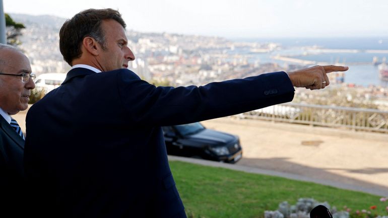 En visite en Algérie, Macron annonce la création d'une commission mixte d'historiens sur la colonisation