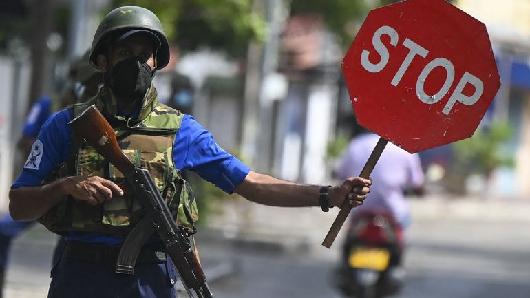 Sri Lanka : la police a reçu l'ordre de tirer à balles réelles pour éviter 