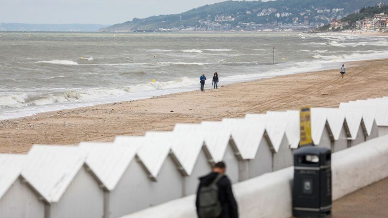 France : plus de deux tonnes de cocaïne retrouvées sur les plages de Normandie depuis dimanche