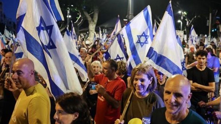 Israël : des milliers de manifestants à Tel-Aviv contre la réforme de la justice