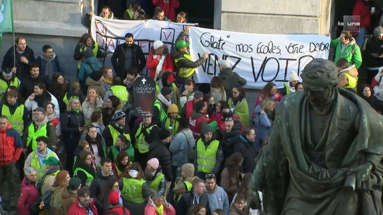 Action à Liège, piquets devant des écoles : journée d'action dans le secteur de l'enseignement