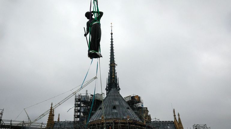 Patrimoine en France : Notre-Dame de Paris a retrouvé toutes les statues ornant la base de sa flèche