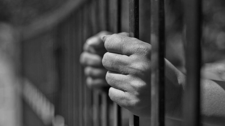 États-Unis : un juge annule la condamnation d'une femme qui a passé injustement 43 ans en prison