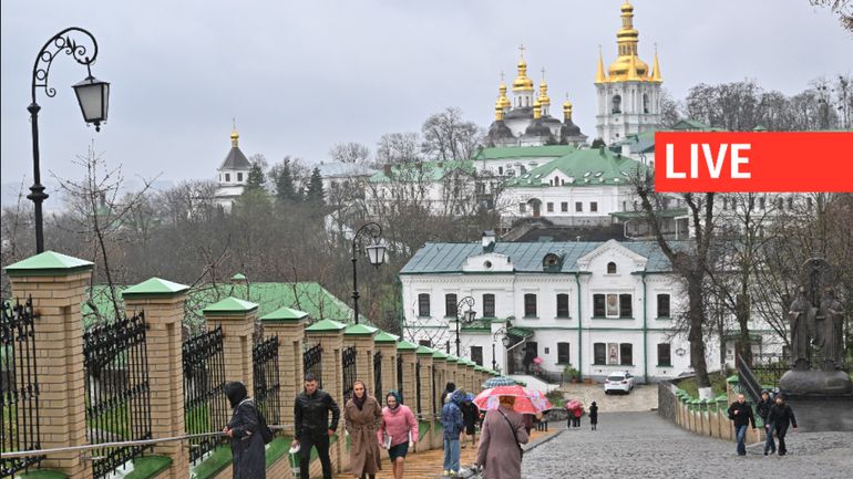 Direct - Guerre en Ukraine : Zelensky accuse la Russie de détruire des lieux de culte religieux