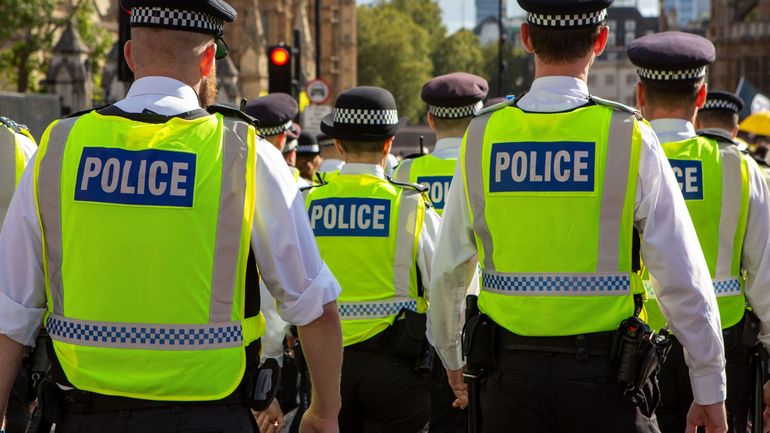 Des policiers londoniens renoncent à porter une arme après une inculpation pour meurtre