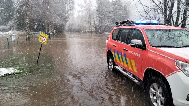 Intempéries : de nombreux cours d'eau en alerte de crue en Wallonie