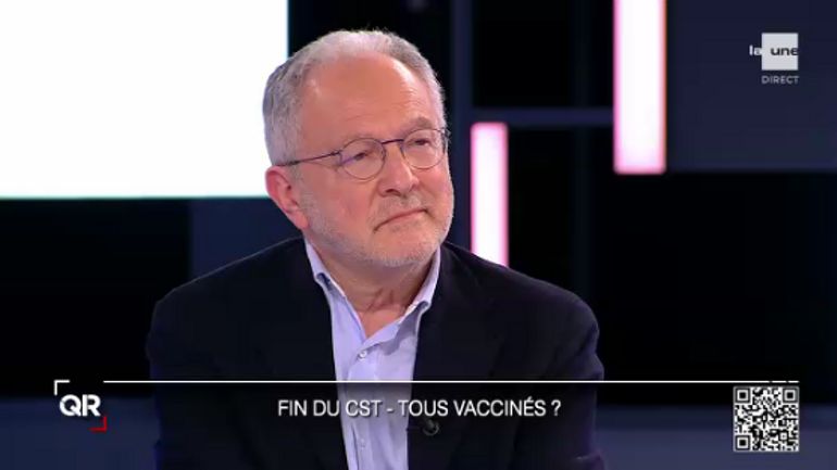 « Il faut une vaccination obligatoire pour les 55 ans et plus et les immunodéprimés », affirme Nathan Clumeck