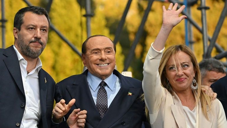 Elections en Italie: favorite des législatives, l'extrême droite fait son show à Rome