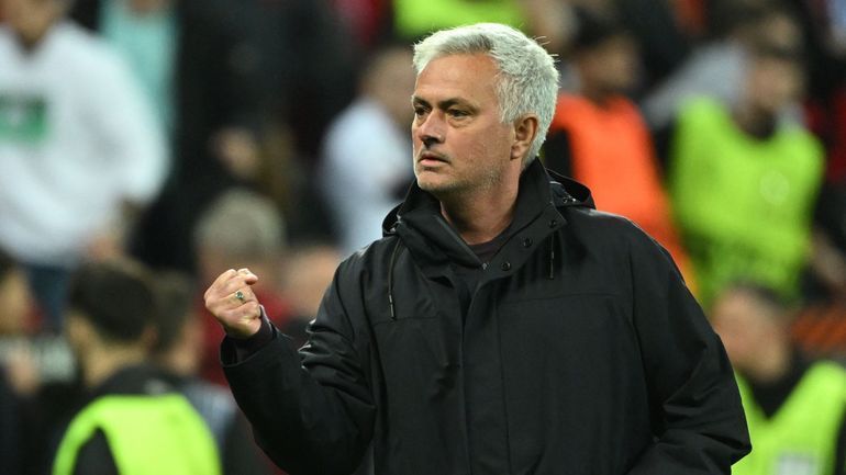 Un seul tir et un bus parqué : José Mourinho ressort les vieilles recettes pour emmener la Roma en finale