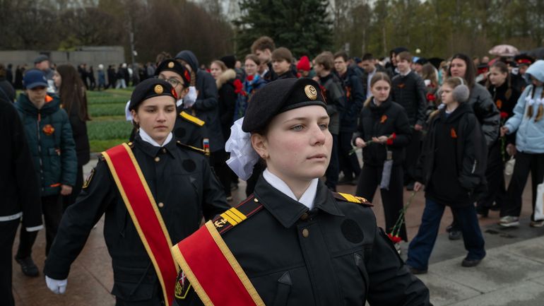 Le rôle de la jeunesse dans la Russie en guerre : des entraînements militaires aux cours sur la patrie