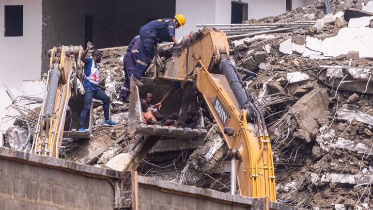Nigeria : 20 morts après l'effondrement d'un immeuble, selon un nouveau bilan