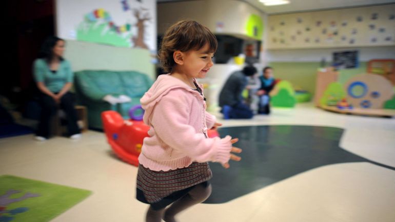 Crèches : 5000 places supplémentaires, les associations attendent désormais du concret