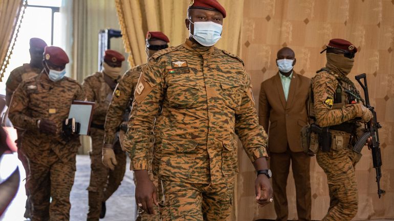 Burkina : dix supplétifs de l'armée et deux civils tués dans une embuscade