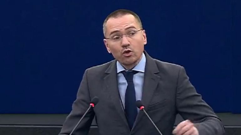 Un eurodéputé bulgare fait un salut nazi dans l'hémicycle du Parlement européen