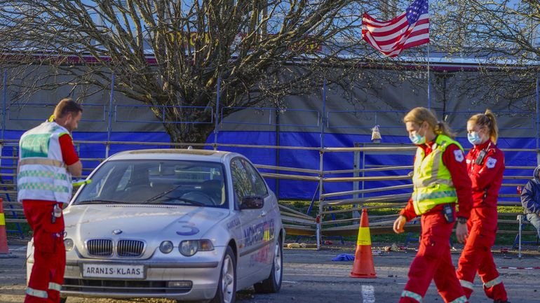 Norvège : une voiture percute la foule lors d'un salon auto, au moins six blessés