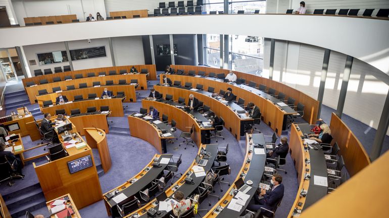 Covid Safe Ticket : le parlement bruxellois prêt à faire le nécessaire avant le 1er octobre