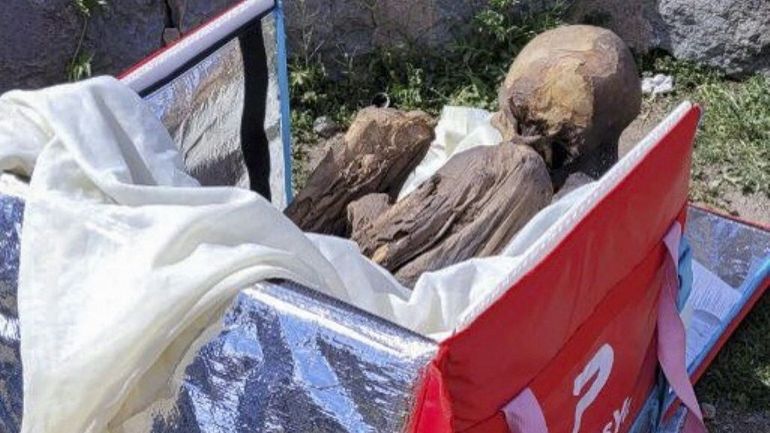 Pérou : une momie de 600 à 800 ans découverte dans le sac d'un ancien livreur