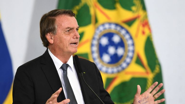 Au Brésil, une nouvelle enquête s'ouvre contre Bolsonaro pour diffusion de fausse information