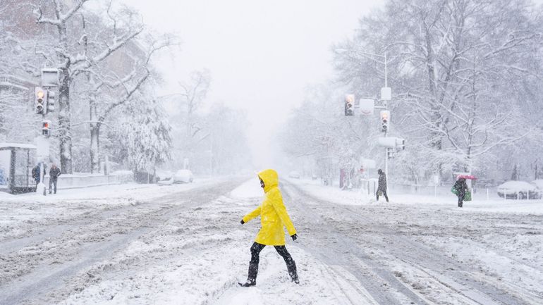 Tempête de neige aux Etats-Unis et au Canada: lent retour à la normale
